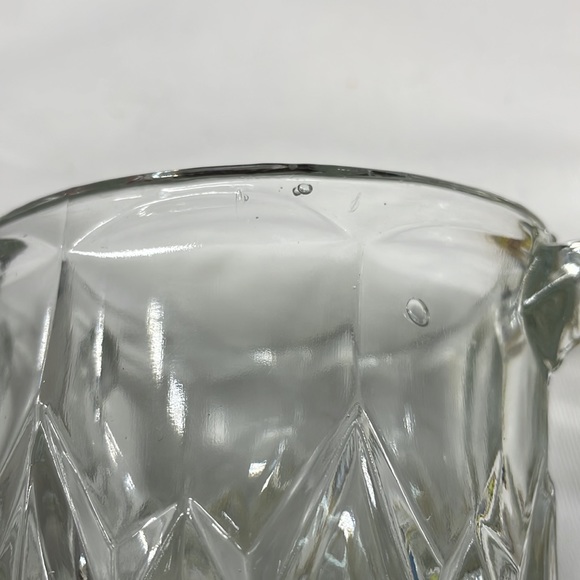 Vintage pressed glass sugar bowl - Picture 7 of 7